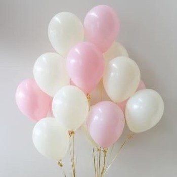 Μπαλόνια σε παστέλ αποχρώσεις ροζ λευκό ιδανικός στολισμός για βαπτίσεις